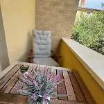 Lanterna Puntamika Apt. Near