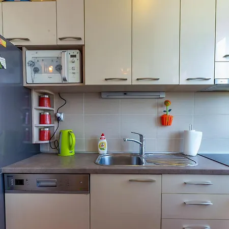 아파트 Lanterna Puntamika Apt. Near