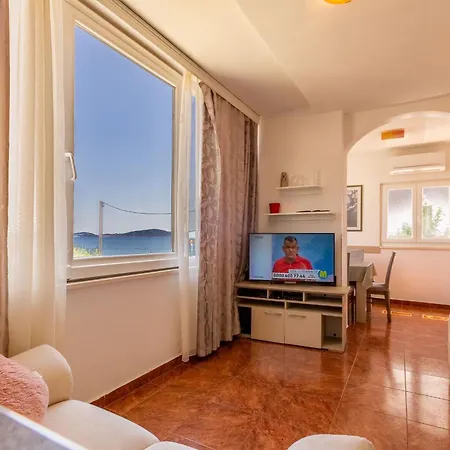 Lanterna Puntamika Apt. Near * Задар