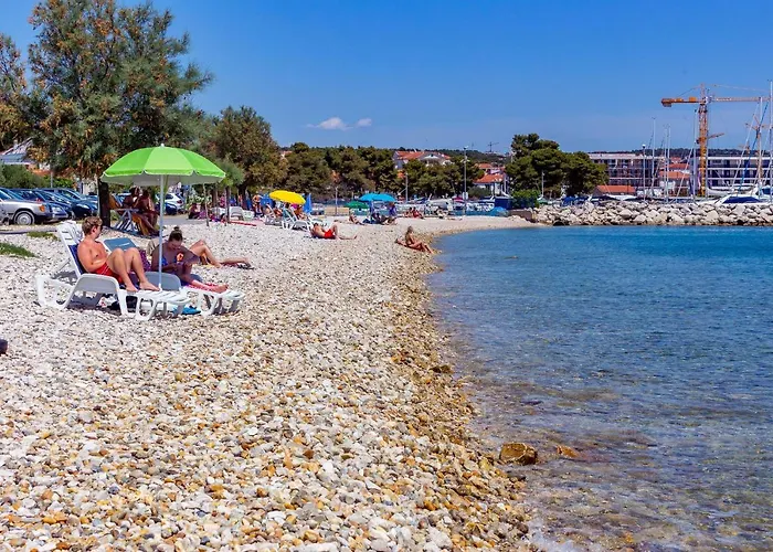 Lanterna Puntamika Apt. Near Zadar