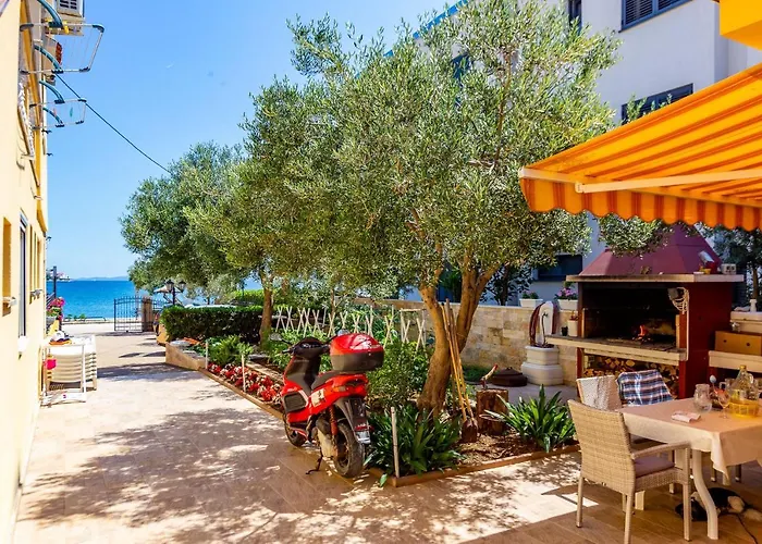 Apartman Lanterna Puntamika Apt. Near