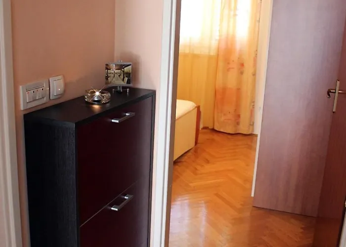 Lanterna Puntamika Apt. Near * Zadar