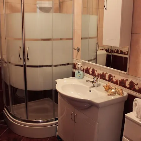 Lanterna Puntamika Apt. Near Ζαντάρ