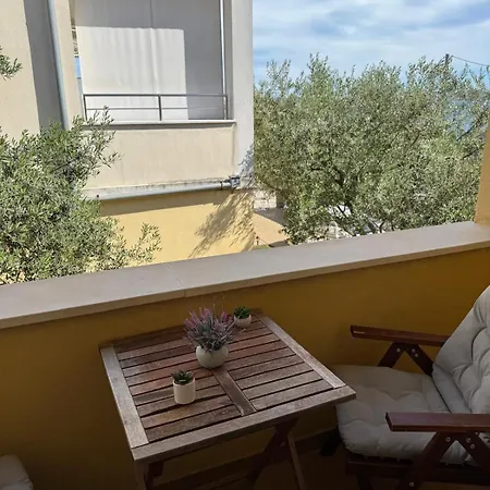 Apartman Lanterna Puntamika Apt. Near