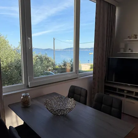 Lanterna Puntamika Apt. Near