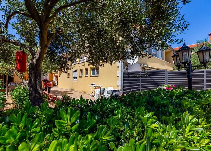 Lanterna Puntamika Apt. Near Апартаменты